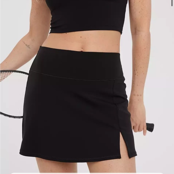 aerie Dresses & Skirts - NWT Aerie Offline tennis skirt